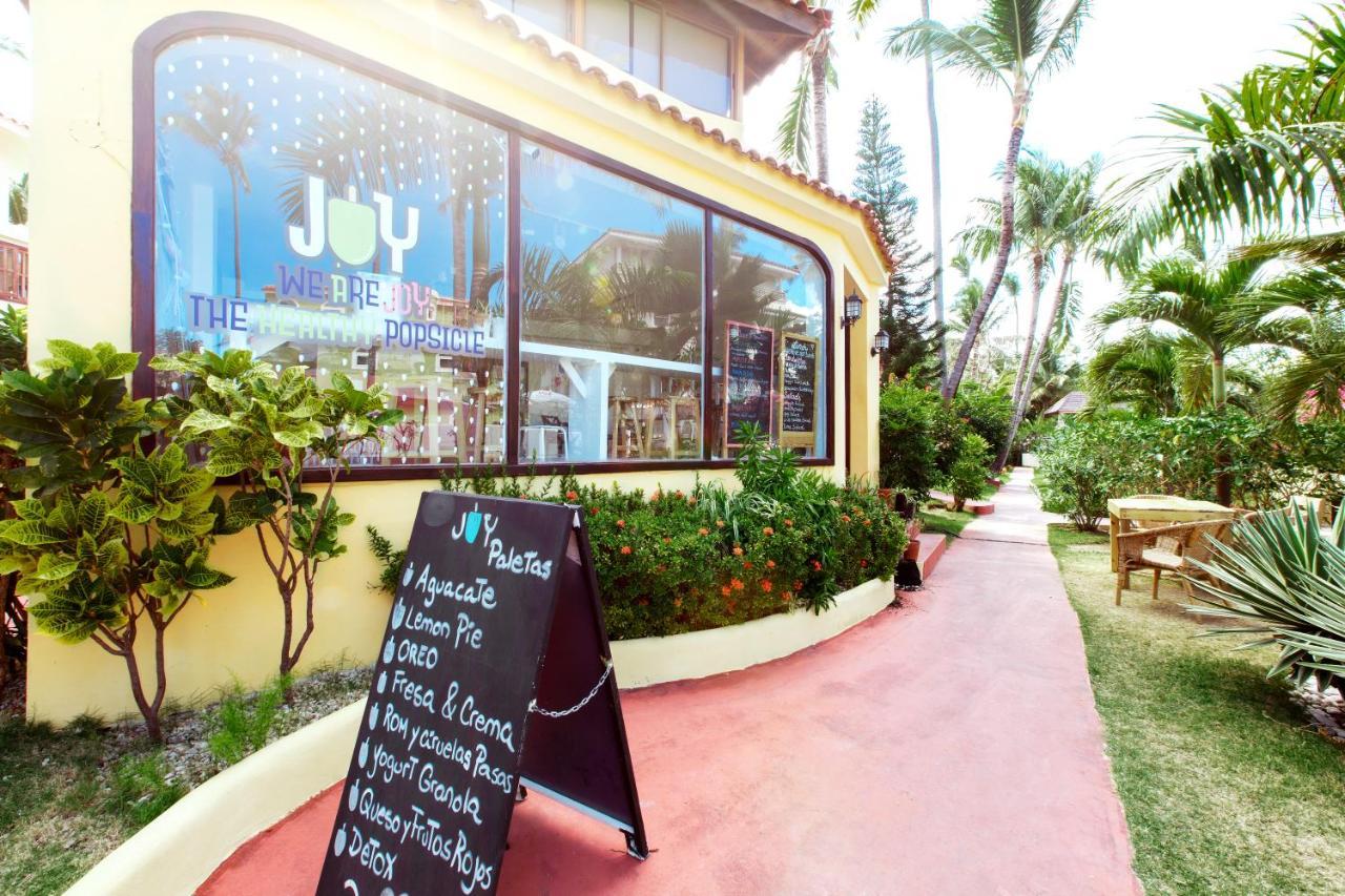 Tropicana Suites Deluxe Beach Club & Pool - Playa Los Corales Punta Cana Exterior photo